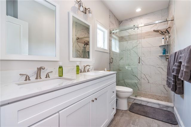 1 Hampton Road 27, Coventry, RI 02816