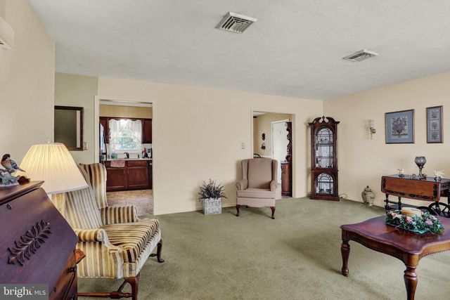 545 BOXWOOD LN, Carlisle, PA 17015