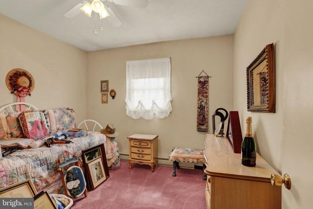 545 BOXWOOD LN, Carlisle, PA 17015