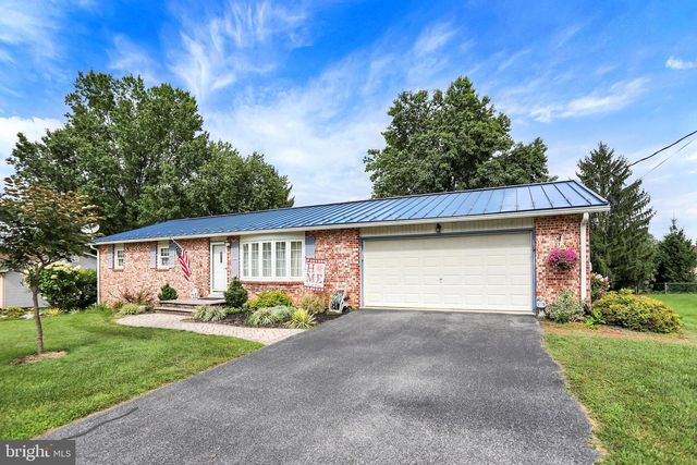 545 BOXWOOD LN, Carlisle, PA 17015