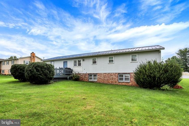 545 BOXWOOD LN, Carlisle, PA 17015
