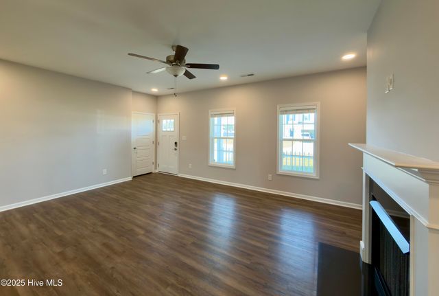 112 Harvest Boulevard, Havelock, NC 28532