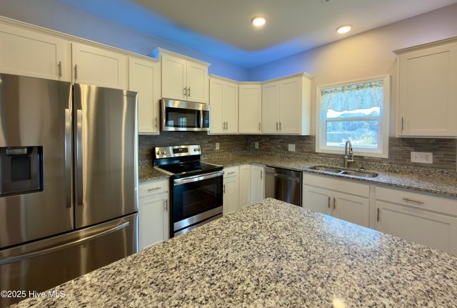 112 Harvest Boulevard, Havelock, NC 28532