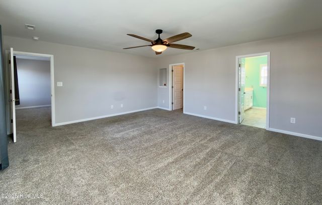 112 Harvest Boulevard, Havelock, NC 28532