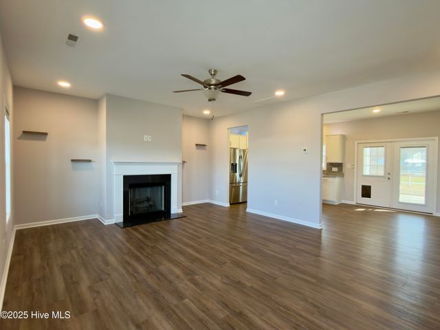 112 Harvest Boulevard, Havelock, NC 28532