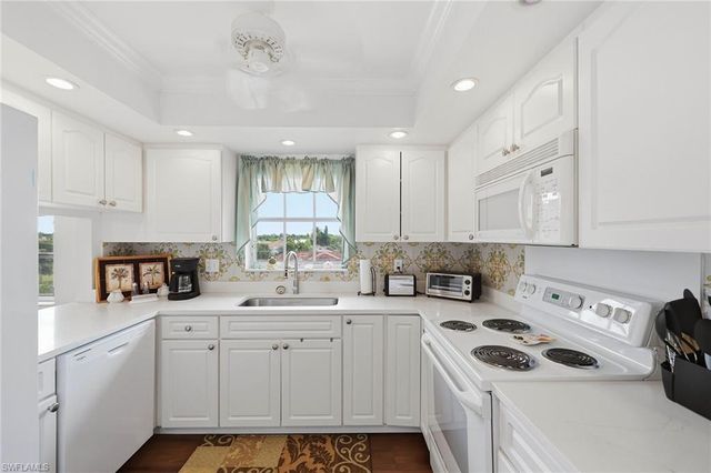 315 Saint Andrews BLVD D38, Naples, FL 34113