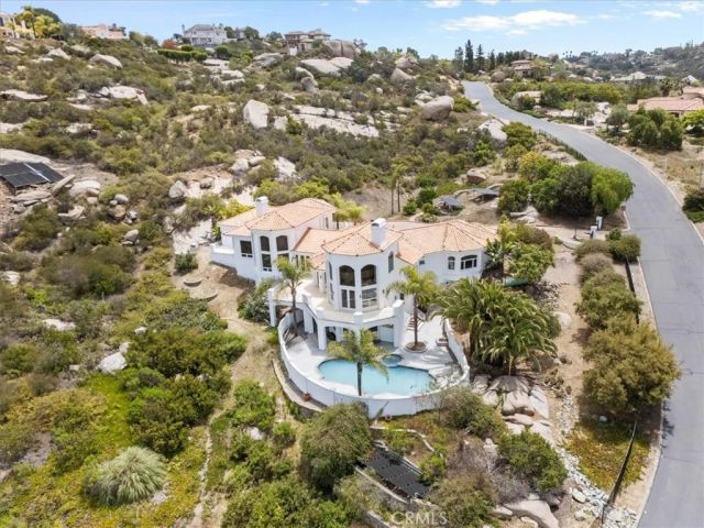 29269 Meadow Glen West, Escondido, CA 92026