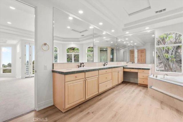 29269 Meadow Glen West, Escondido, CA 92026
