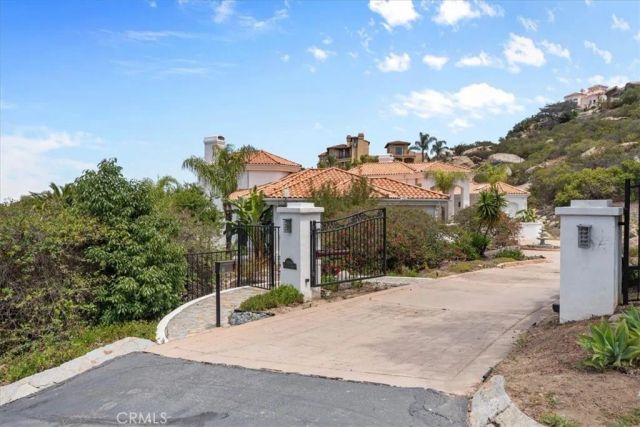 29269 Meadow Glen West, Escondido, CA 92026