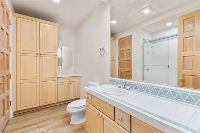 29269 Meadow Glen West, Escondido, CA 92026