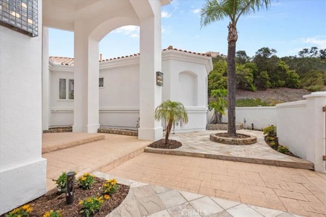 29269 Meadow Glen West, Escondido, CA 92026