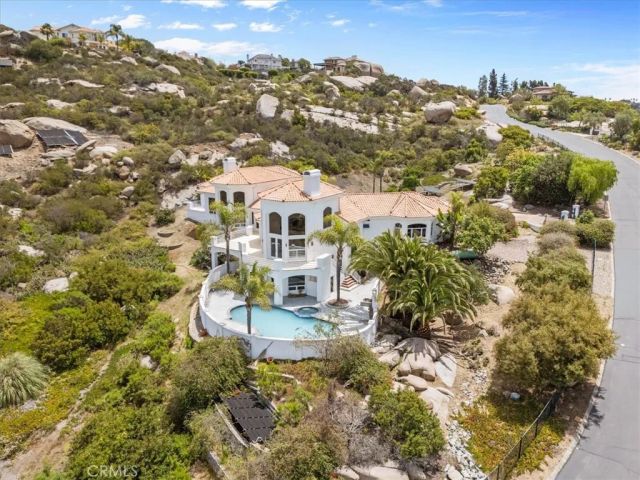 29269 Meadow Glen West, Escondido, CA 92026