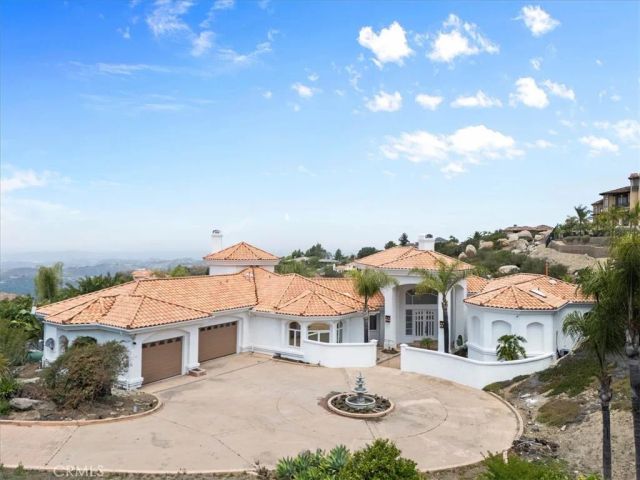 29269 Meadow Glen West, Escondido, CA 92026