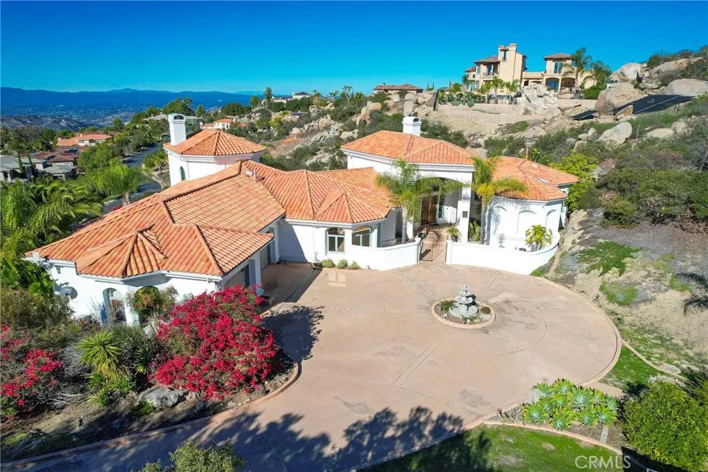 29269 Meadow Glen West, Escondido, CA 92026