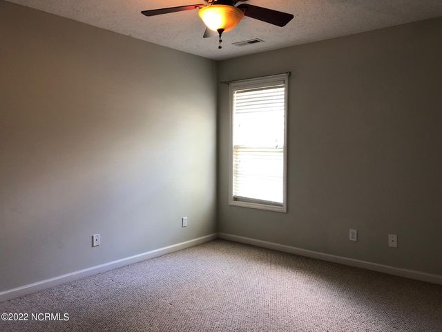 1000 Magnolia Drive, Aberdeen, NC 28315