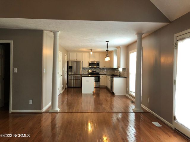 1000 Magnolia Drive, Aberdeen, NC 28315