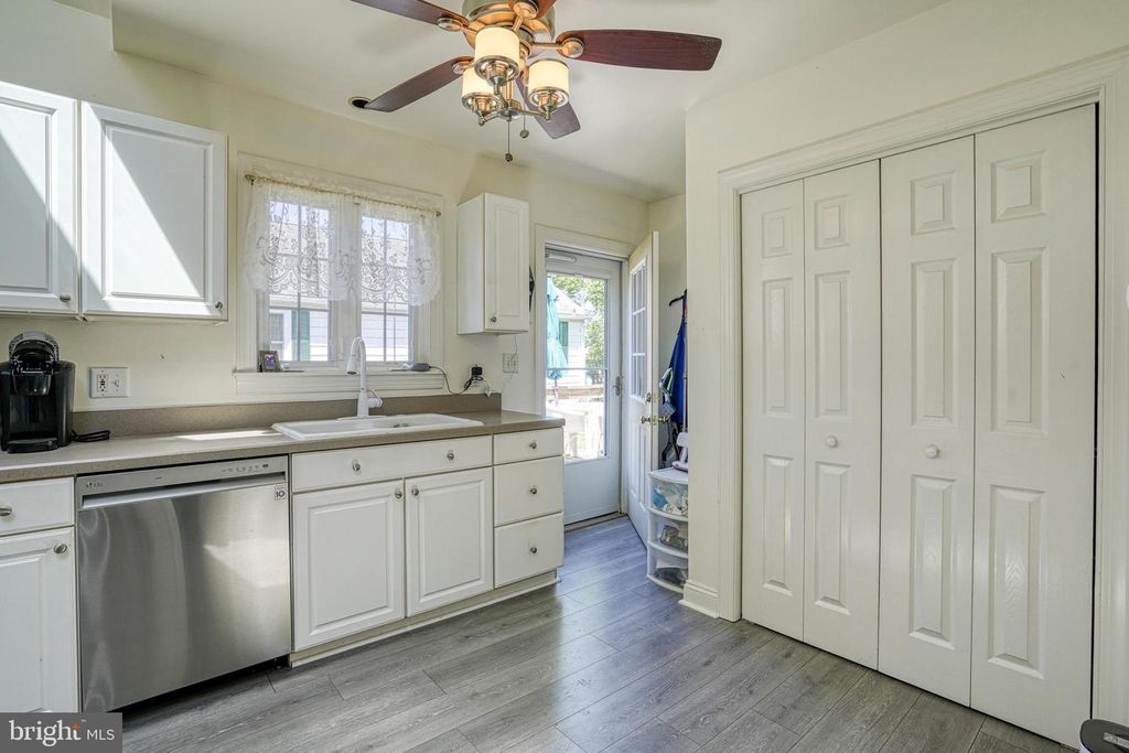 Image 12 of property listing at 302 VERNON AVE, Federalsburg, MD 21632