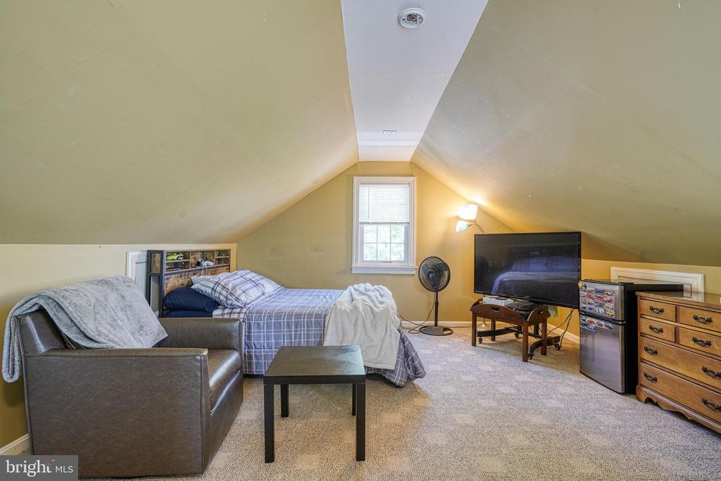 Image 25 of property listing at 302 VERNON AVE, Federalsburg, MD 21632