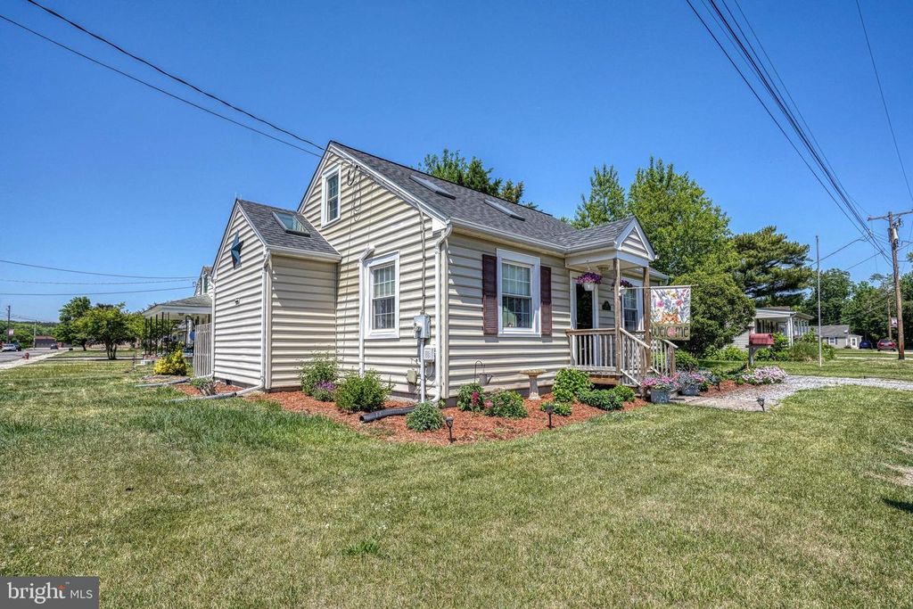 Image 31 of property listing at 302 VERNON AVE, Federalsburg, MD 21632