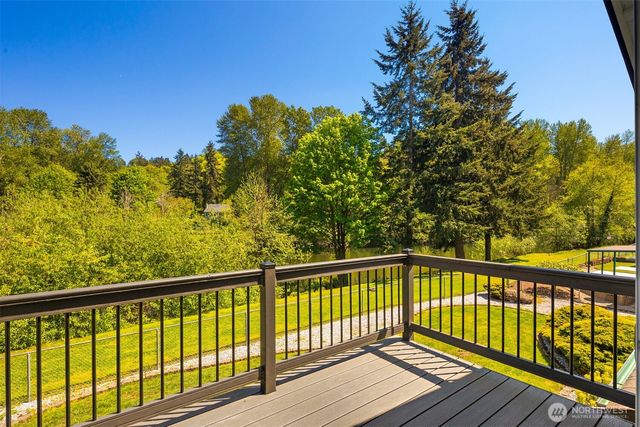 1816 Riverview Drive NE, Auburn, WA 98002