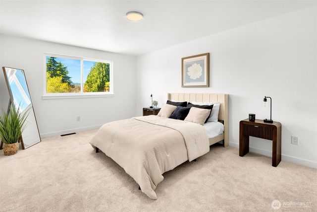 1816 Riverview Drive NE, Auburn, WA 98002