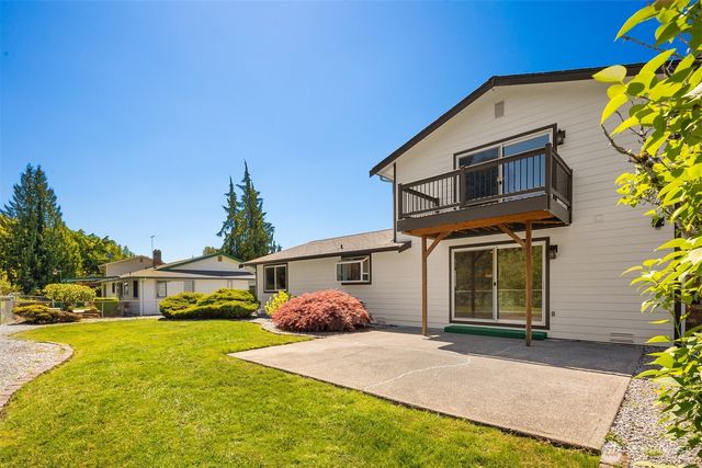 1816 Riverview Drive NE, Auburn, WA 98002