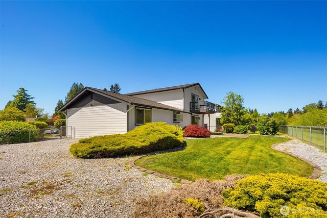 1816 Riverview Drive NE, Auburn, WA 98002