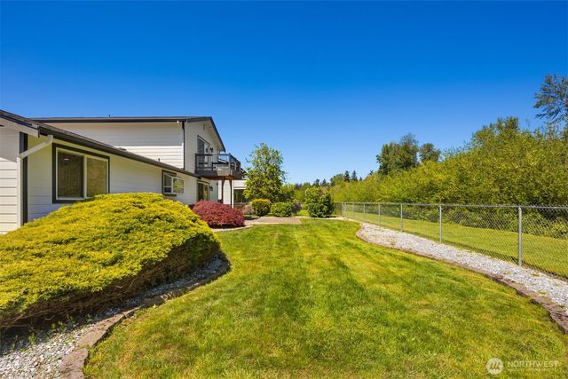 1816 Riverview Drive NE, Auburn, WA 98002
