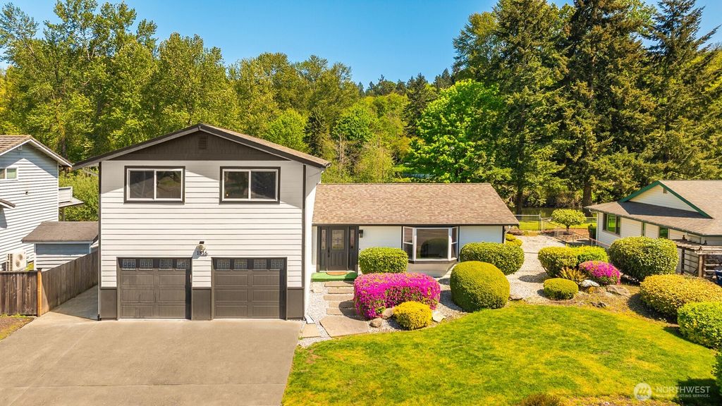 1816 Riverview Drive NE, Auburn, WA 98002