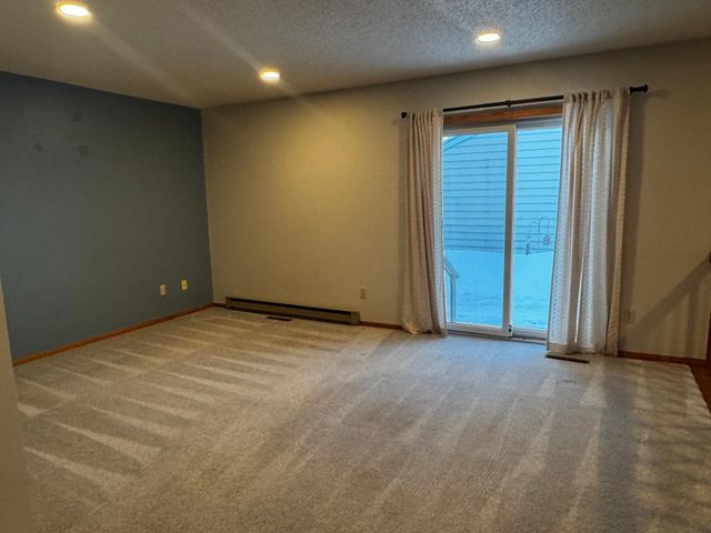 1824 34th Street S, Fargo, ND 58103