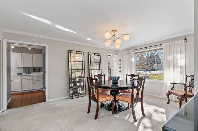 454 Harvard Avenue, Barrington, IL 60010