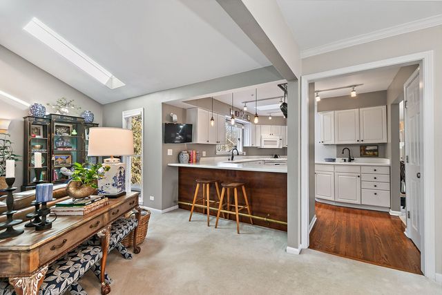 454 Harvard Avenue, Barrington, IL 60010