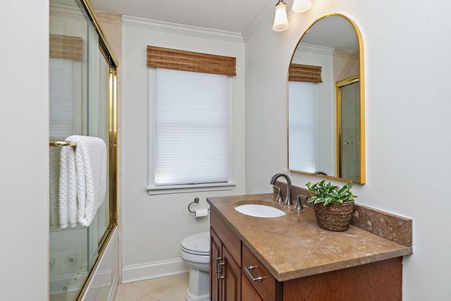 454 Harvard Avenue, Barrington, IL 60010