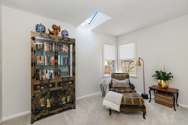 454 Harvard Avenue, Barrington, IL 60010