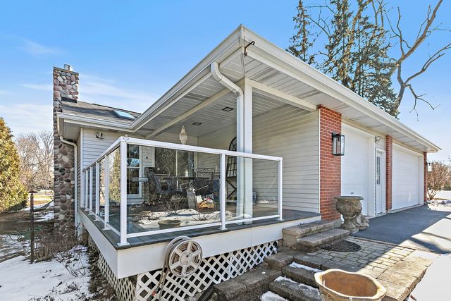 454 Harvard Avenue, Barrington, IL 60010