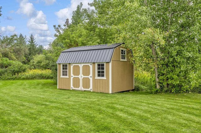 4202 Lone Road, Thomas Twp, MI 48623