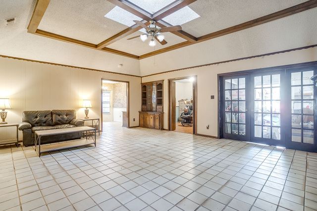 2844 Hurstview Drive, Hurst, TX 76054