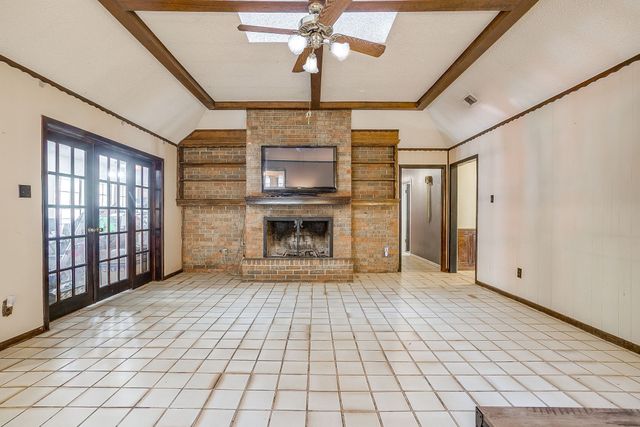 2844 Hurstview Drive, Hurst, TX 76054