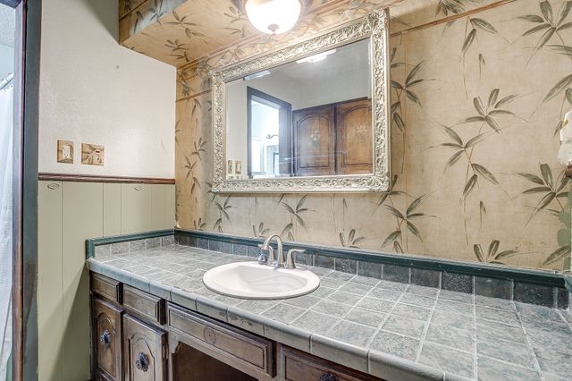 2844 Hurstview Drive, Hurst, TX 76054