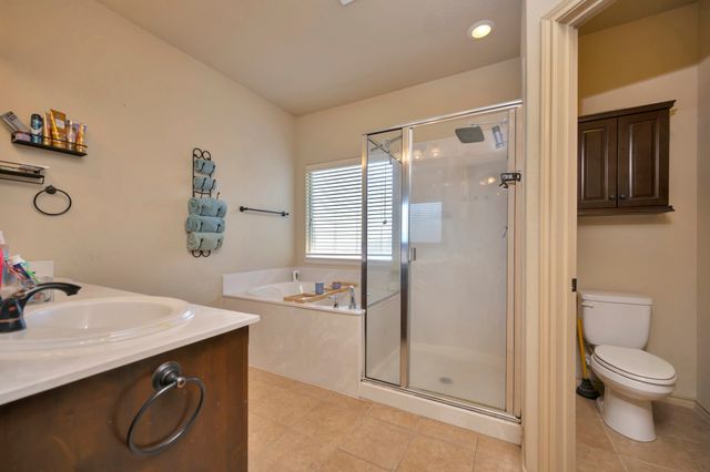 545 Wild Ivy Trail, Fort Worth, TX 76052