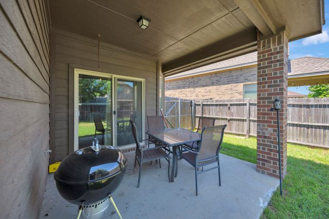545 Wild Ivy Trail, Fort Worth, TX 76052
