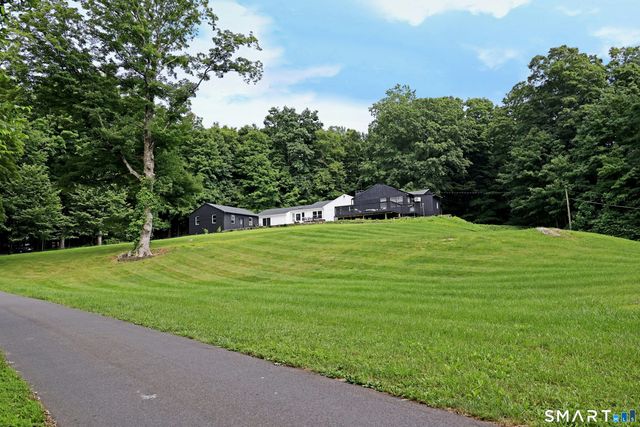 30 Blackman Road, Ridgefield, CT 06877