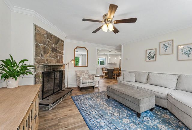10 Morrison Road, Raymond, NH 03077