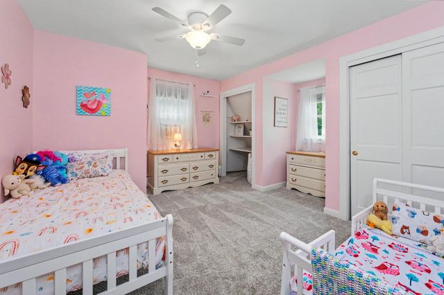 10 Morrison Road, Raymond, NH 03077
