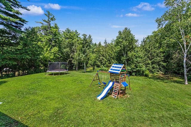 10 Morrison Road, Raymond, NH 03077