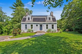 10 Morrison Road, Raymond, NH 03077