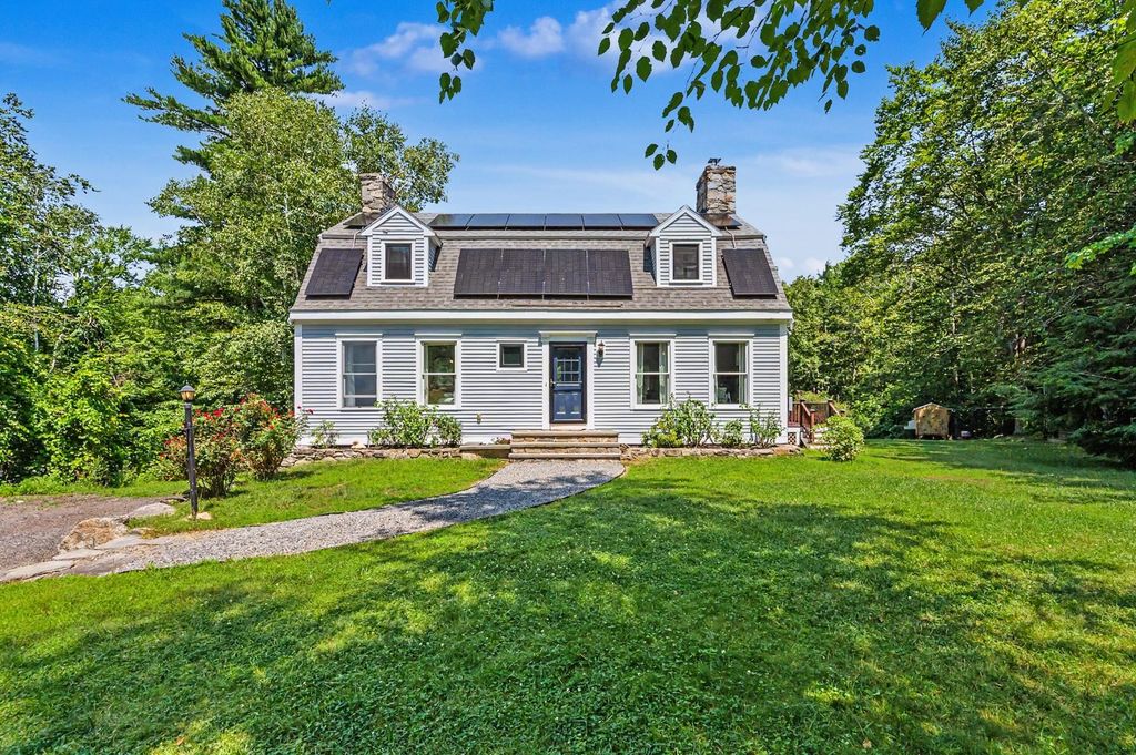 10 Morrison Road, Raymond, NH 03077
