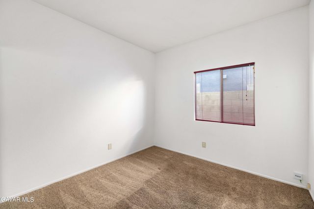 45641 Knightsbridge Street, Lancaster, CA 93534