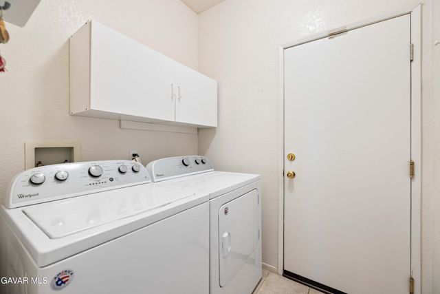 45641 Knightsbridge Street, Lancaster, CA 93534