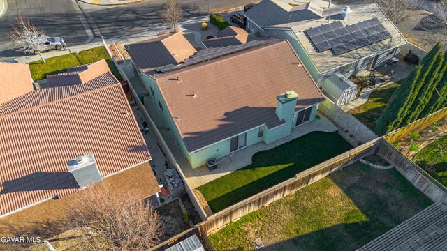 45641 Knightsbridge Street, Lancaster, CA 93534